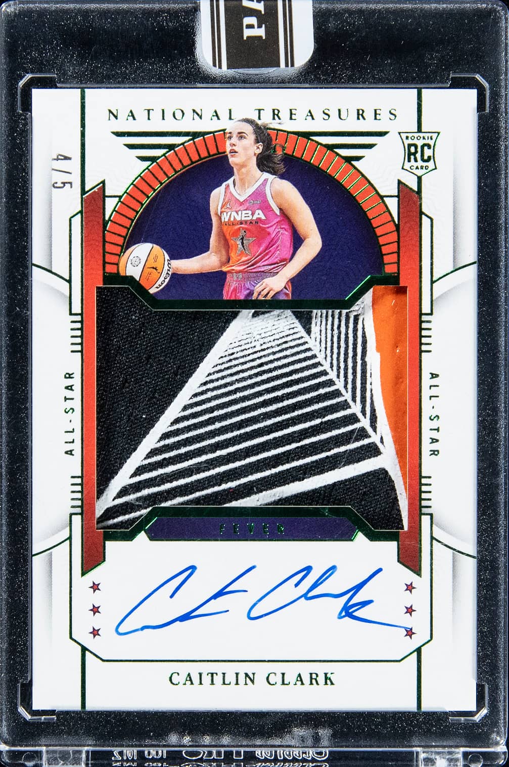 2024-25 Panini Instant Rookie Royalty WNBA National Treasures Rookie All-Star Patch Autograph Green #APA-CC Caitlin Clark Signed Patch Rookie Card (#4/5) - Panini Encased